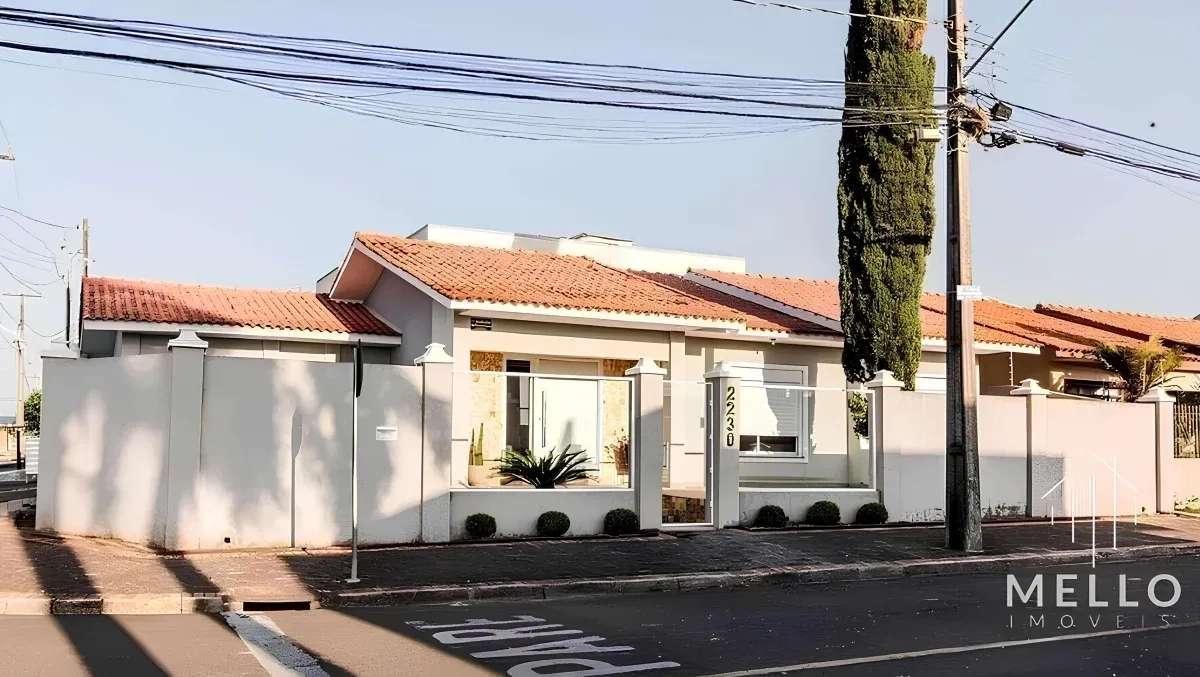 Casa em Ponta Grossa, Orfãs, com 3 quartos, 125m²