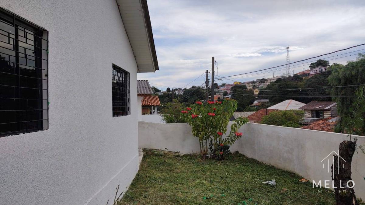 Casa à venda em Ponta Grossa, Ronda, com 3 quartos, 100m²