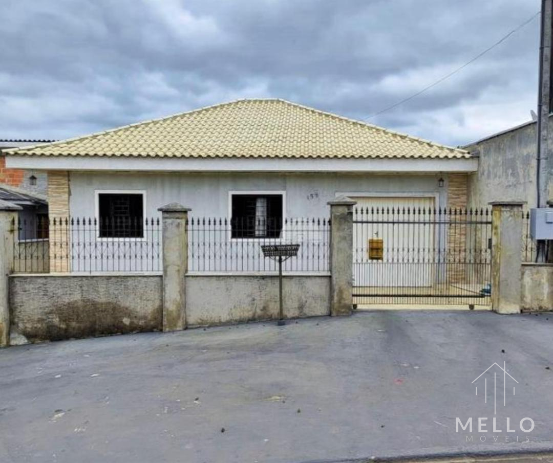 Casa à venda em Ponta Grossa, Boa Vista, com 3 quartos, 140m²