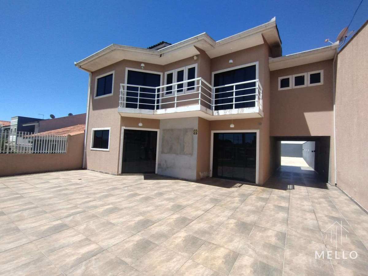 Sobrado à venda em Ponta Grossa, Neves, com 3 quartos, 215m²