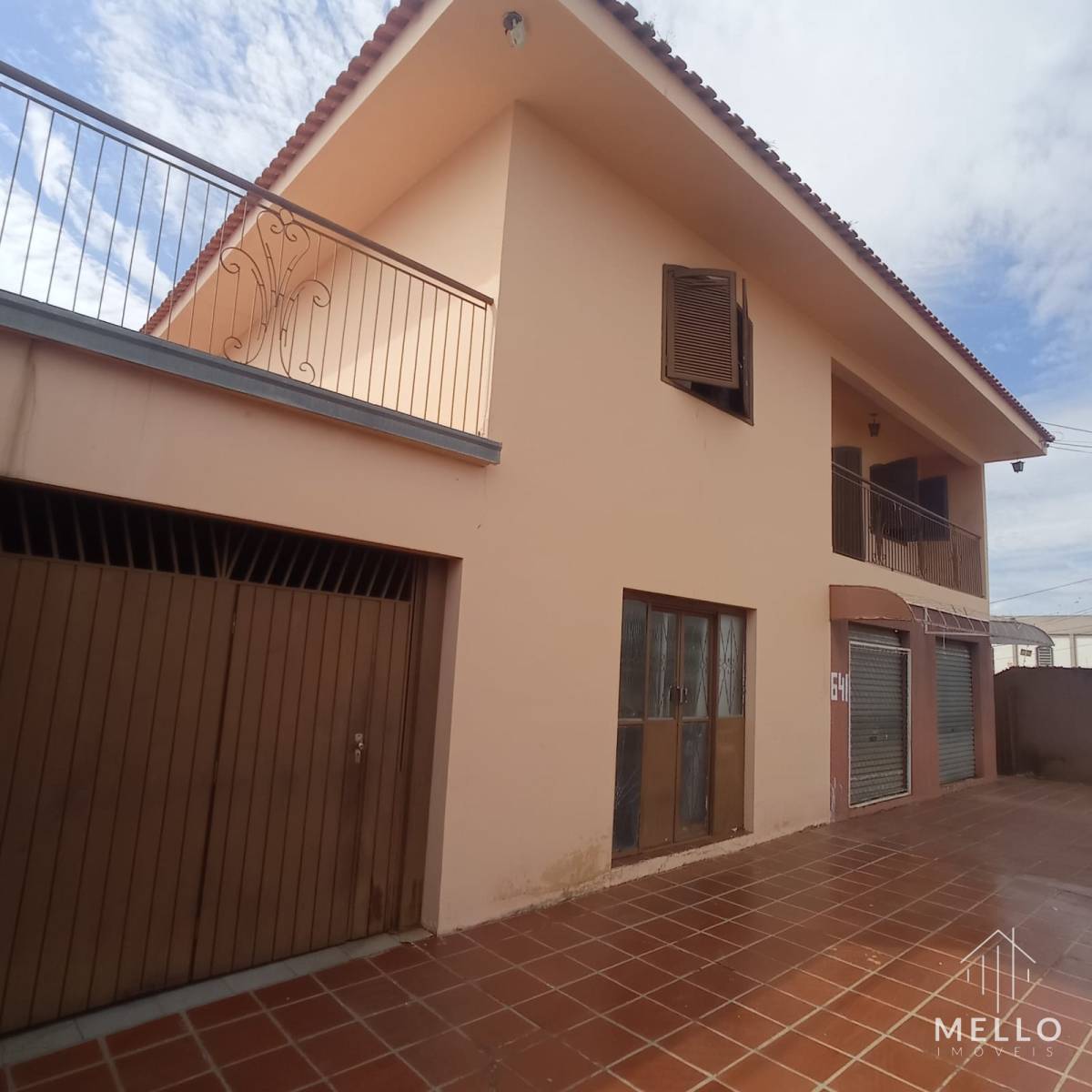 Sobrado à venda em Ponta Grossa, Oficinas, com 3 quartos, 353m²