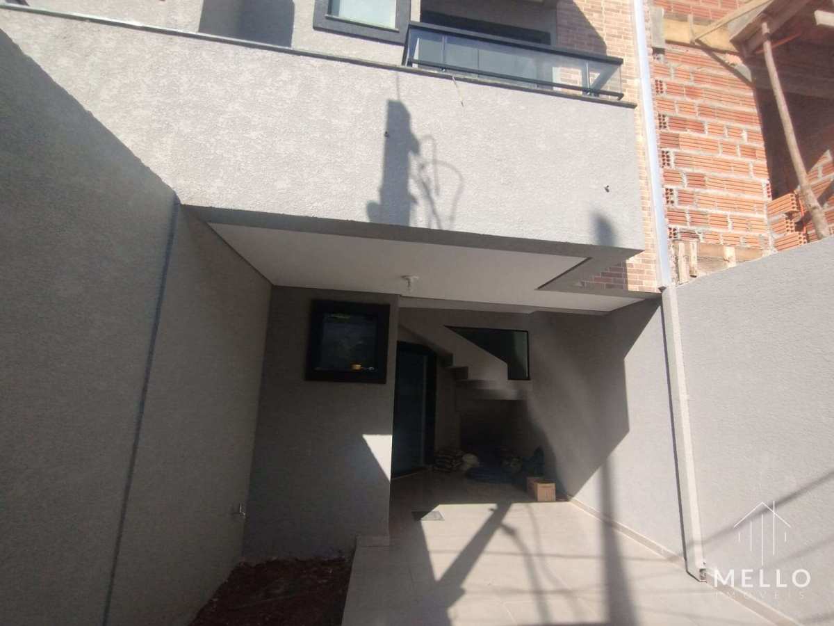 Sobrado à venda em Ponta Grossa, Estrela, com 2 quartos, 66m²